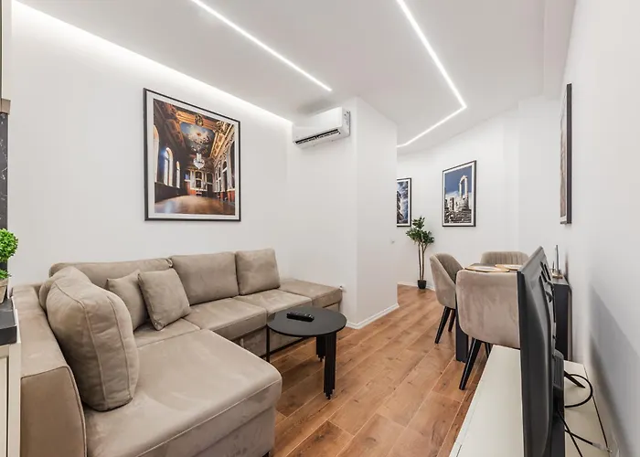 Gallery By דירה טיראנה